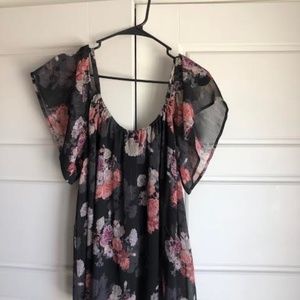 TORRID-Off the shoulder floral top